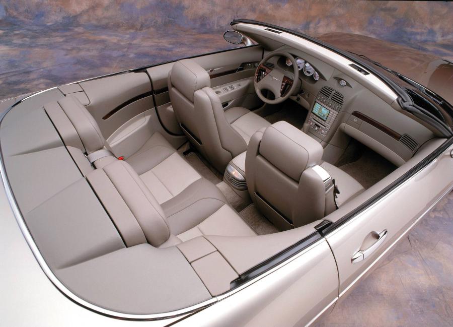  Chrysler 300C Hemi Convertible Concept 2000 года  (фото 6 из 20)